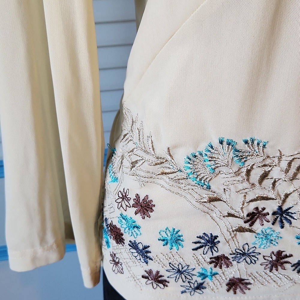 Spenser Jeremy Beige Embroidered Top - Picture 7 of 11